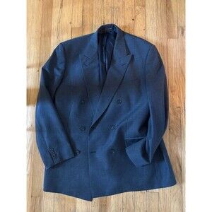 Beged-or navy blue suit jacket size 42 vintage?